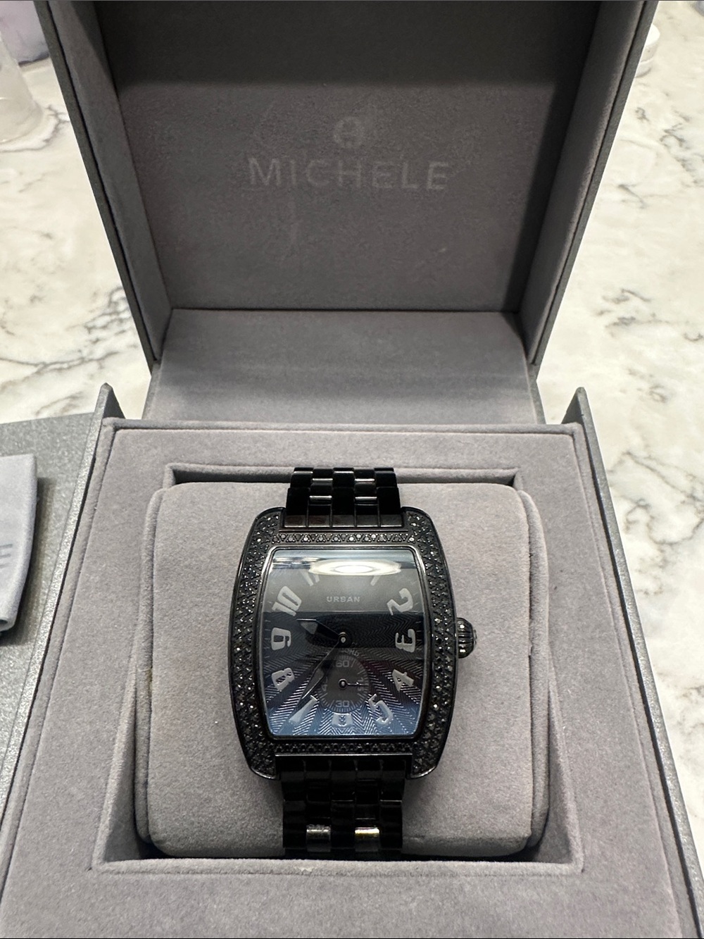 MICHELE
Urban Noir Ladies Watch black set with black diamonds